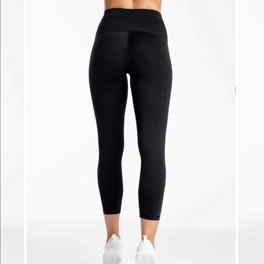DYI To The Edge Crop Leggings